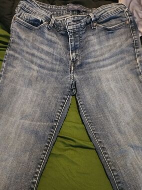 Classic Women's Light Blue Washed Jeans